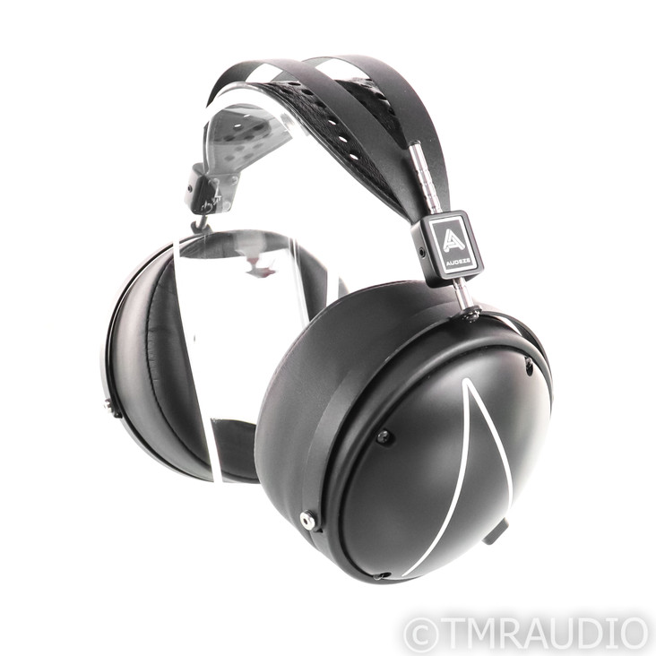 Audeze LCD-2 Classic Closed Back Headphones; LCD2C; Planar Magnetic