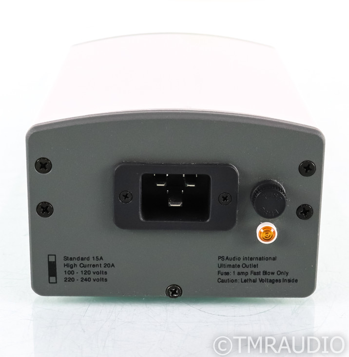 PS Audio Ultimate Outlet AC Power Line Conditioner; High Current / 20A