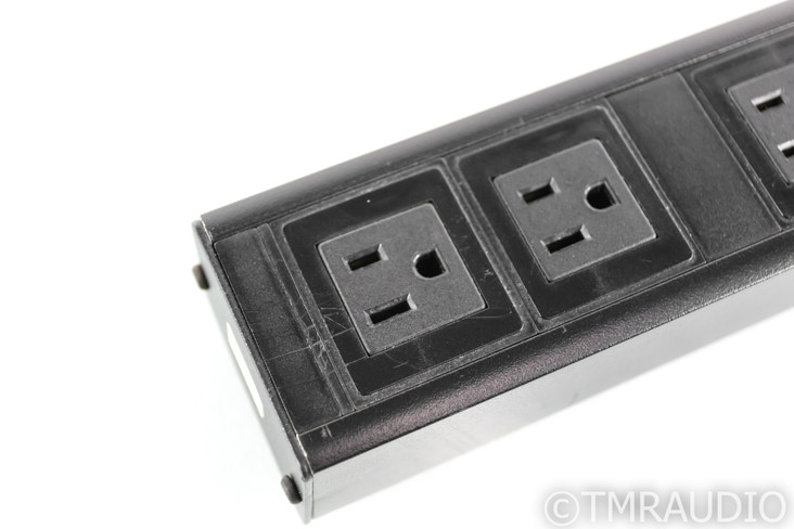 WireWorld Matrix 2 AC Power Line Distributor