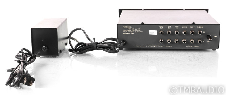 SuperPhon Revelation Basic Vintage Stereo Preamplifier; MM Phono; Black