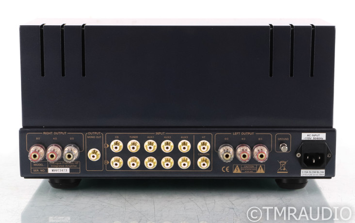 PrimaLuna DiaLogue Premium HP Stereo Integrated Amplifier; Tube; Remote; Black
