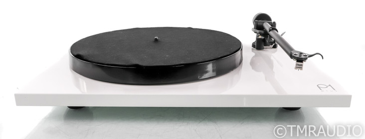 Rega Planar 1 Plus Belt Drive Turntable; P1+; Rega Carbon MM Cartridge