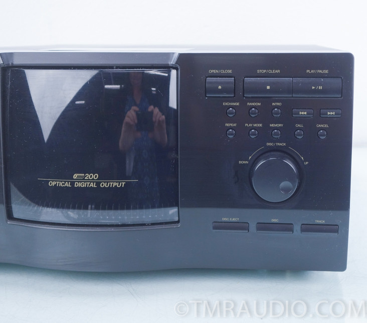 JVC XL-MC2000 200 Disc CD Changer / Player