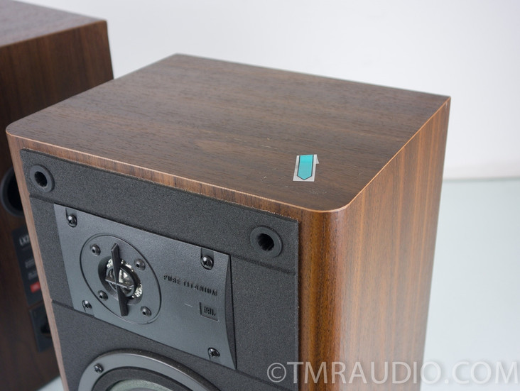 JBL LX22 Bookshelf Speakers; Nice Working Pair