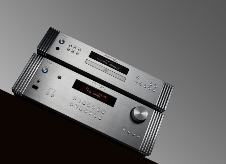 Rotel Diamond Series RA-6000 Integrated Amplifier (Closeout / Offers Accepted)
