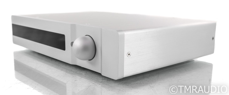 Auralic Vega DAC / Preamplifier; D/A Converter; Remote; Silver