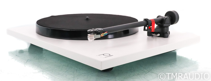 Rega P1 Plus Belt Drive Turntable; White; Carbon Cartridge; MM Phono (Open Box)