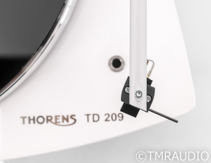 Thorens TD 209 Belt Drive Turntable; White; TAS 267 MM Cartridge (Unused)