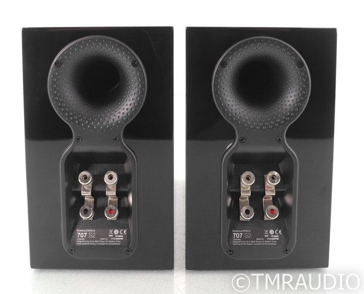 B&W 707 S2 Bookshelf Speakers; 707S2; Gloss Black Pair