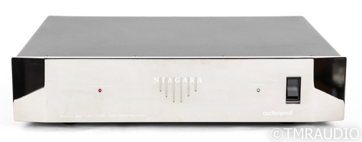 AudioQuest Niagara 3000 AC Power Line Conditioner (1/1)