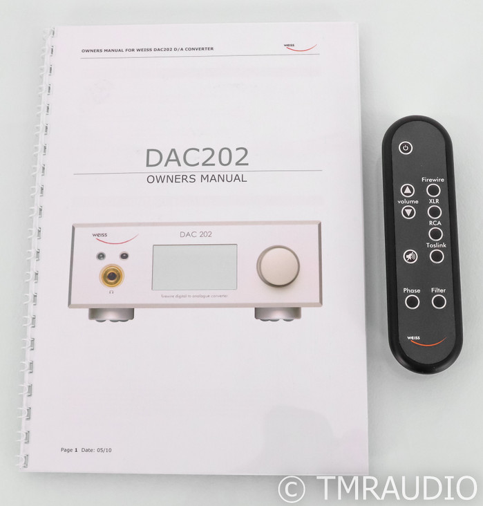 Weiss DAC 202 D/A Converter; Remote; Silver