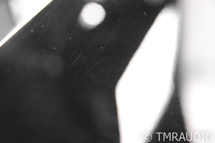 REL T/7i 8" Powered Subwoofer; Piano Black; T7i