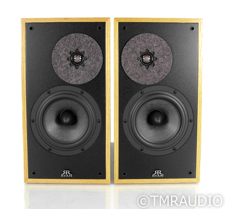 Ryan R610 Bookshelf Speakers; Clear Oak Pair; R-610