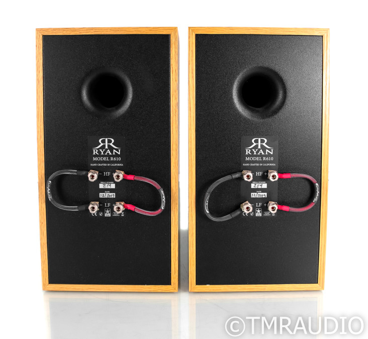 Ryan R610 Bookshelf Speakers; Clear Oak Pair; R-610