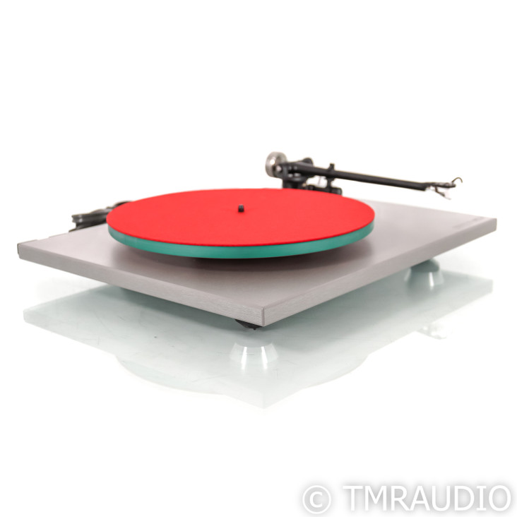 Rega RP40 Anniversary Edition Belt Drive Turntable; Elys 40 MM Cartridge