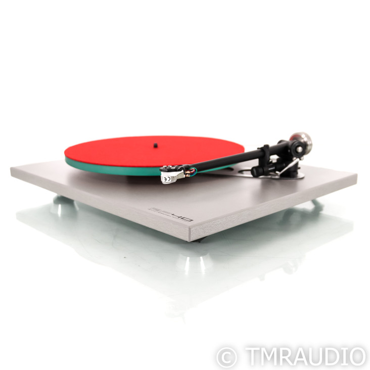 Rega RP40 Anniversary Edition Belt Drive Turntable; Elys 40 MM Cartridge