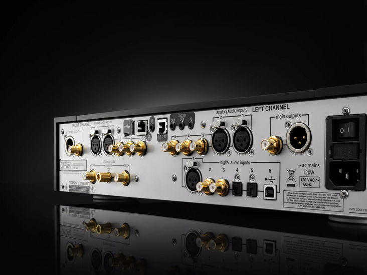 Mark Levinson No. 526 Dual-Monaural Preamplifier