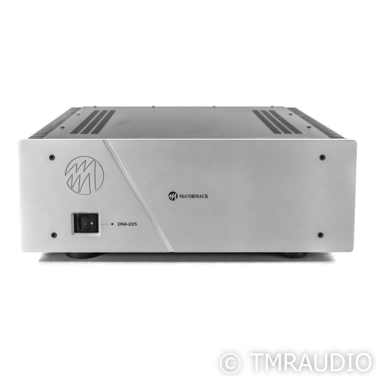 McCormack DNA-225 Platinum Stereo Power Amplifier; Silver