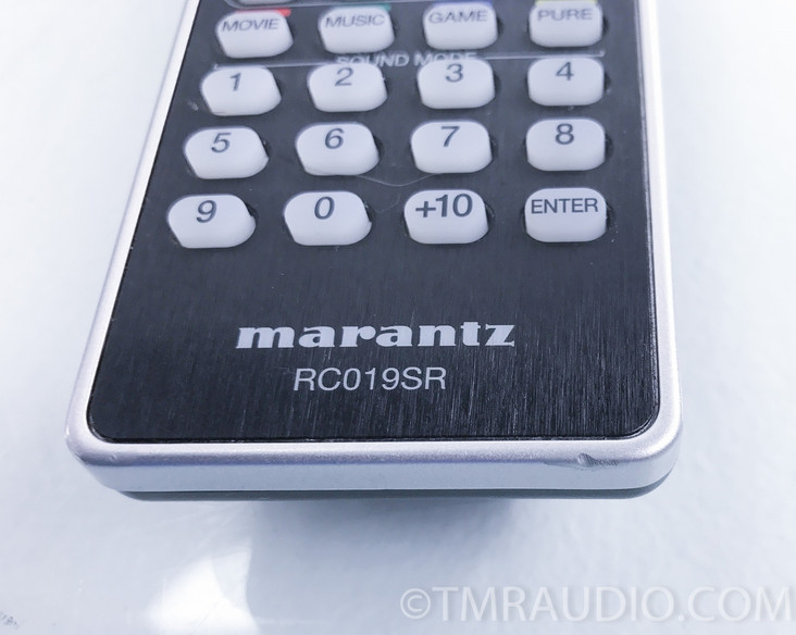 Marantz AV8801 Preamplifier / Processor / Tuner