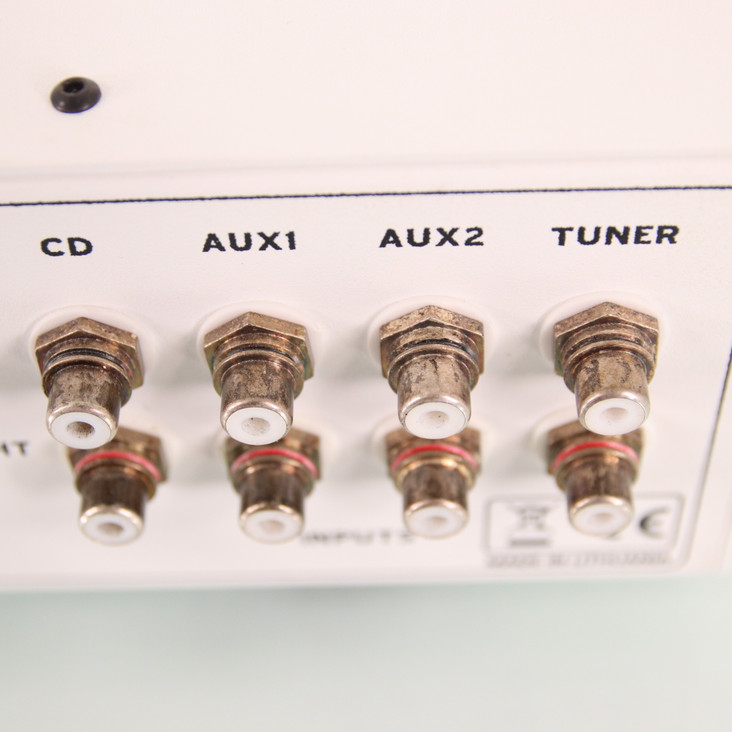 Audio Note I Zero Integrated Tube Amplifier; White
