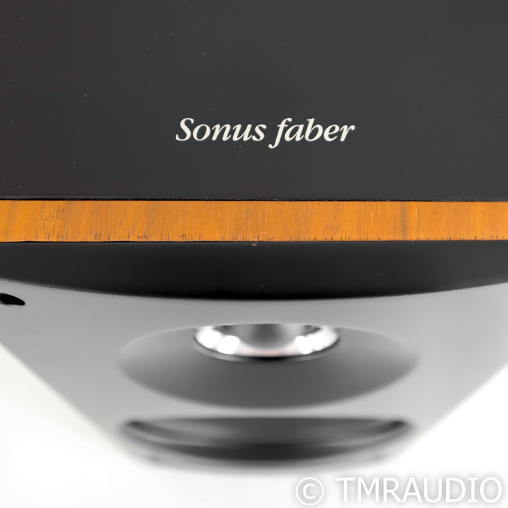 Sonus Faber Venere 2.0 Bookshelf Speakers; Walnut Pair (SOLD3)