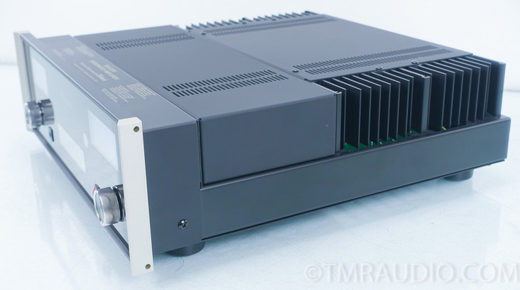McIntosh MA5200 Integrated Amplifier / DAC in Factory Box