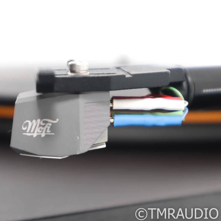 MoFi StudioDeck Belt Drive Turntable; UltraTracker MM Cartridge