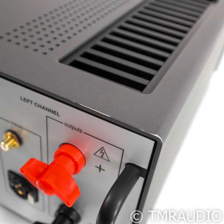 Mark Levinson No. 432 Stereo Power Amplifier