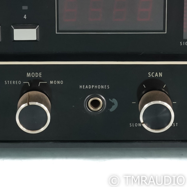 McIntosh MR80 Vintage Digital FM Tuner