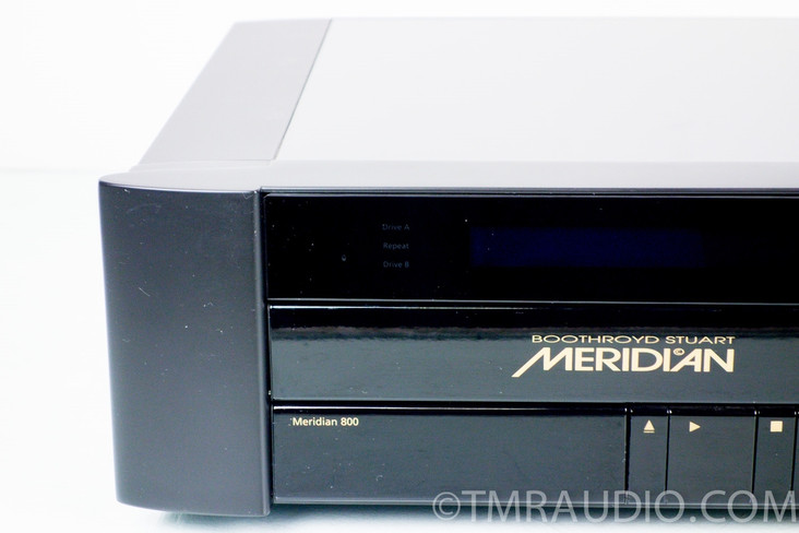 Meridian 800 v.2 CD / DVD Player / Transport / Preamplifier in Factory Box