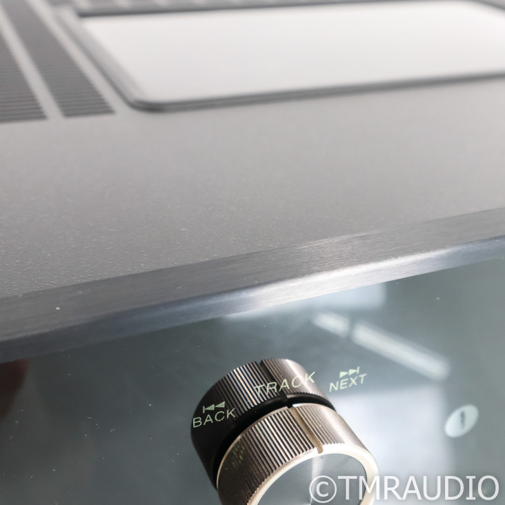 McIntosh MCD500 CD & SACD Player (SOLD)