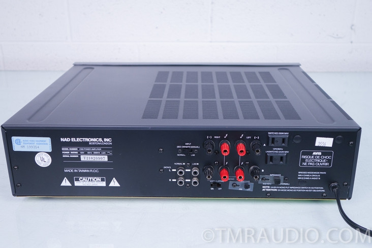 NAD 2100 Stereo Power Amplifier