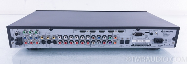 Outlaw 975 7.1 Channel Preamplifier / Processor