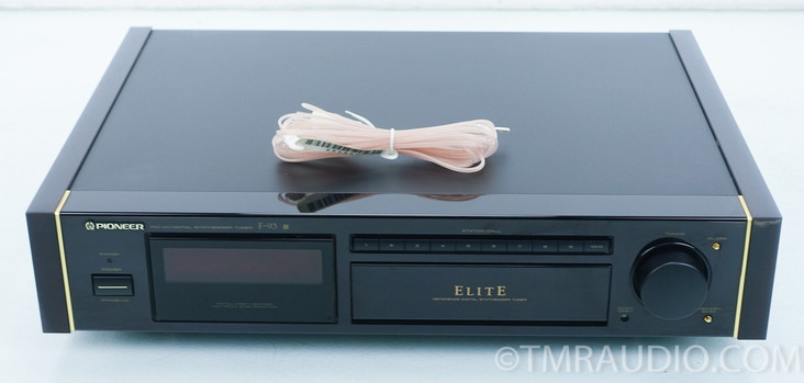 Pioneer Elite F-93 AM / FM Tuner