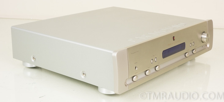 Parasound P3 Stereo Preamplifer / Phono Preamp w/ Remote in Factory Box