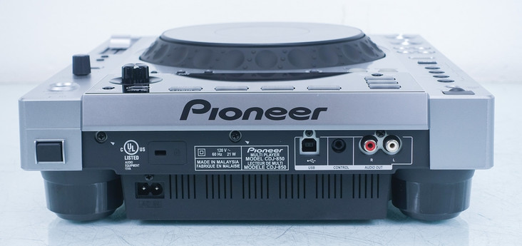 Pioneer CDJ-850 DJ Multi-player Digital Media Player in Factory Box