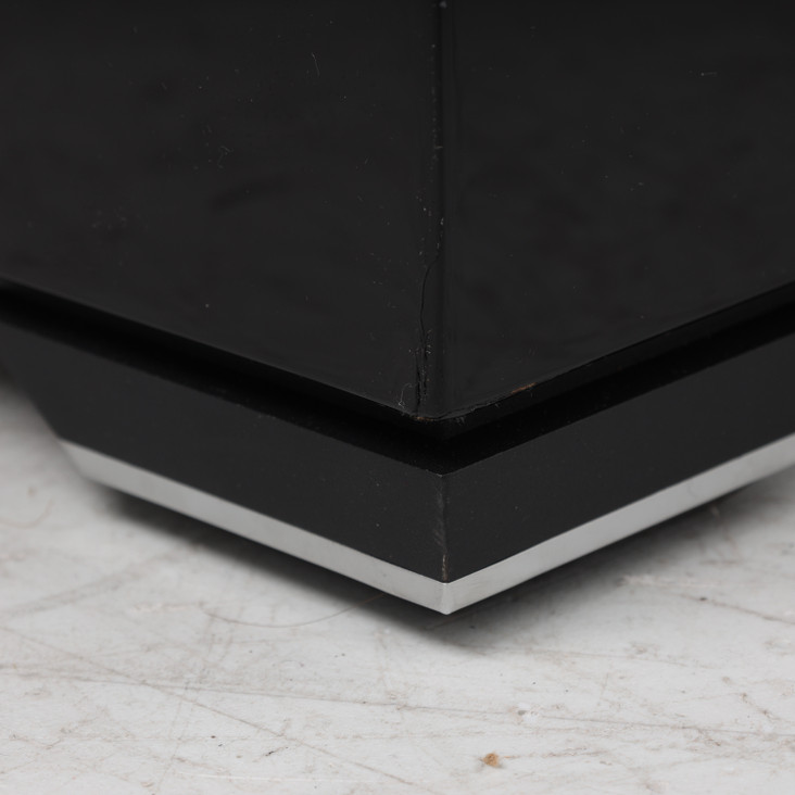 Paradigm XR 13 13" Powered Subwoofer; Piano Black 