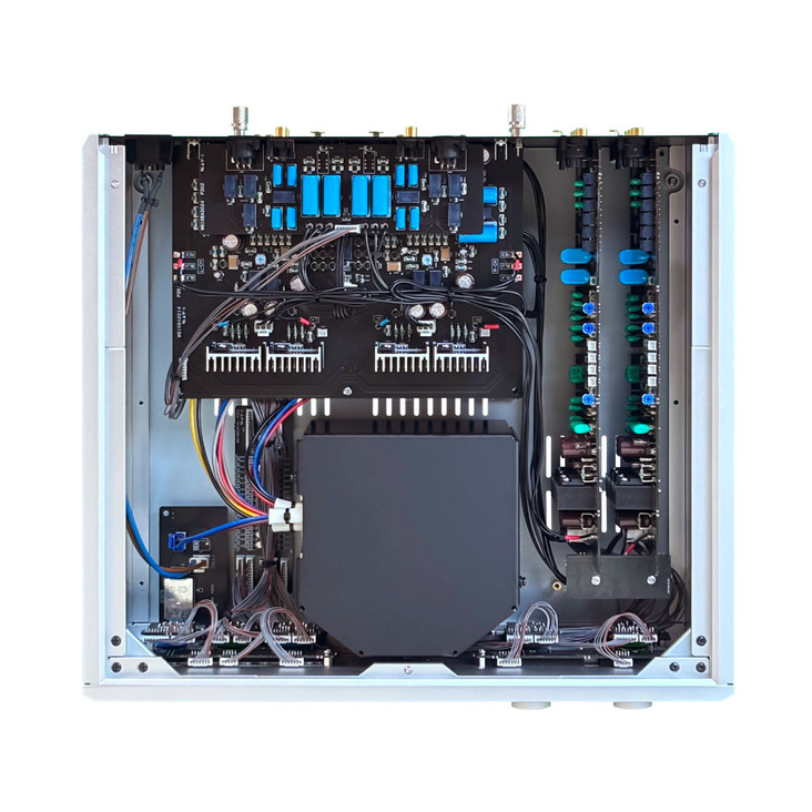 Soulnote E-2 Ver 2 Phono Equalizer, top view of internal components and design