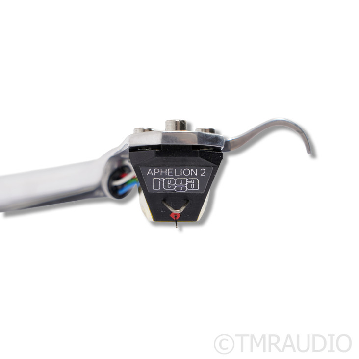 Rega Planar 10 Belt-drive Turntable with Rega Aphelion 2 MC Cartridge