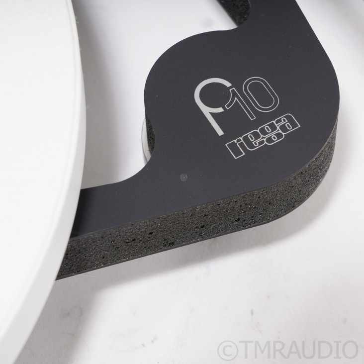 Rega Planar 10 Belt-drive Turntable with Rega Aphelion 2 MC Cartridge