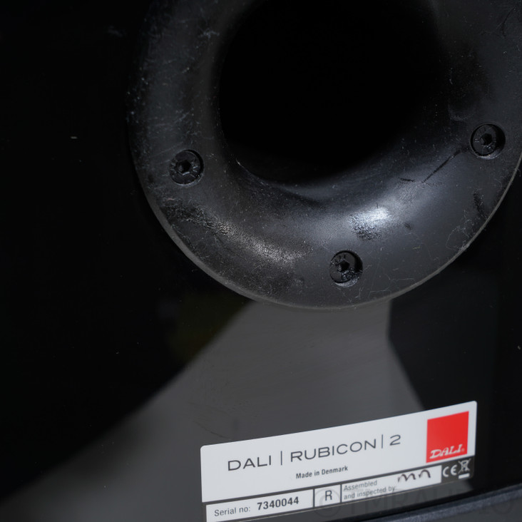 DALI Rubicon 2 Bookshelf Speakers; Black Pair