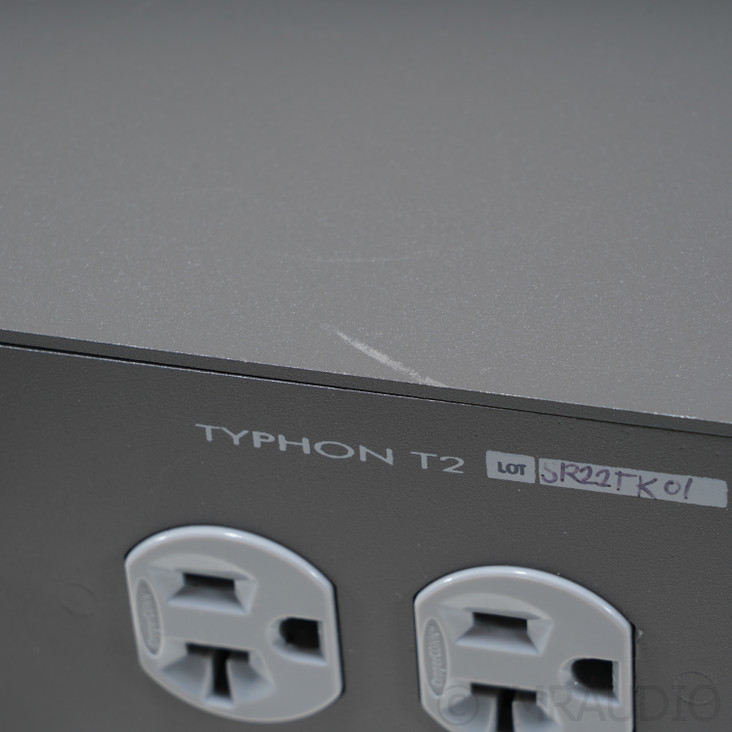 Shunyata Research Typhon T2 Power Conditioner (1/4)