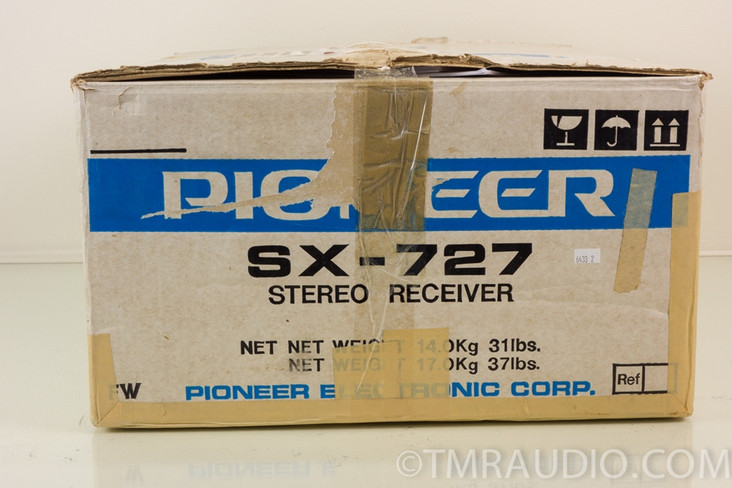 Pioneer SX-727 Vintage Stereo AM / FM Receiver; Near Mint in Factory Box