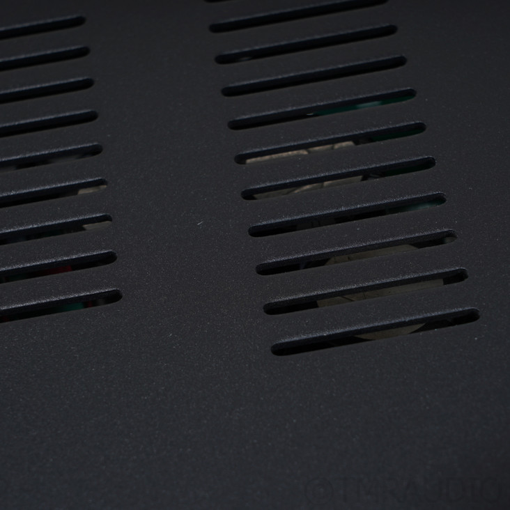 MOON by Simaudio 330A Stereo Power Amplifier (1/6)