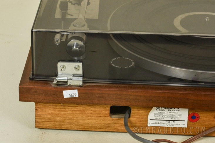 Pioneer PL-A25 Vintage Turntable / Record Player