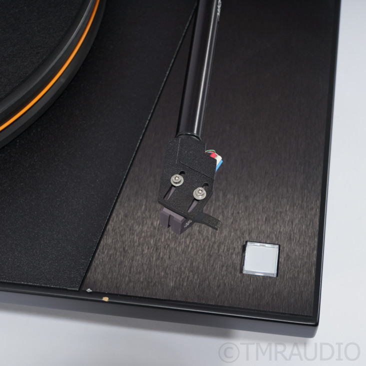 MoFi Electronics UltraDeck Belt-drive Turntable with Mofi Master Tracker MM Cartridge