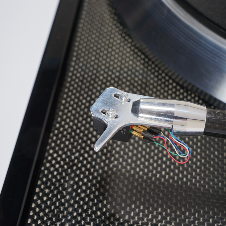 E.A.T. C Sharp Belt-Drive Turntable with Hana SL MC Cartridge