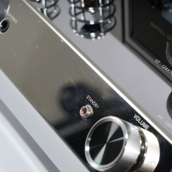 McIntosh MA252 Stereo Hybrid Integrated Amplifier; MM Phono (1/1)