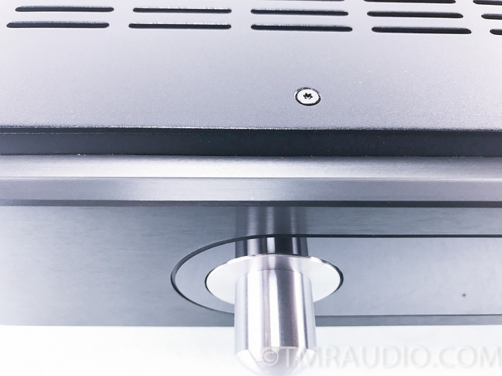 Primare SP31.7 7 Channel Preamplifier / Processor; Black