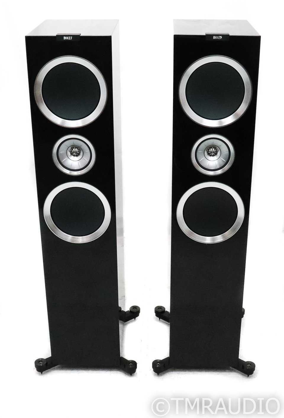 KEF R900 Floorstanding Speakers; Gloss Black; R-900 - The Music Room